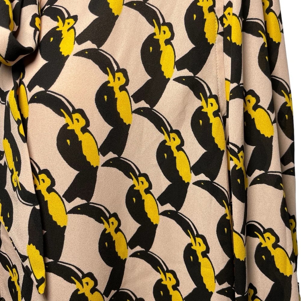 Avec Les Filles pink toucan print  blouse neck bow button down sz xl - Picture 3 of 10